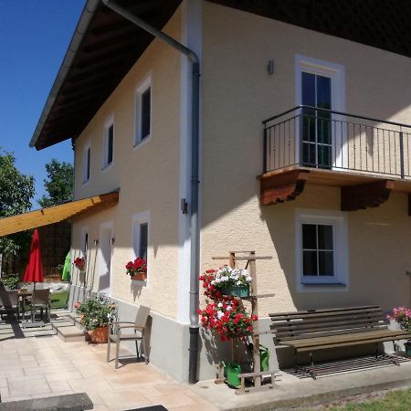 Landhof Ella - Ferienhaus Vor Den Toren Salzburgs Petting Экстерьер фото
